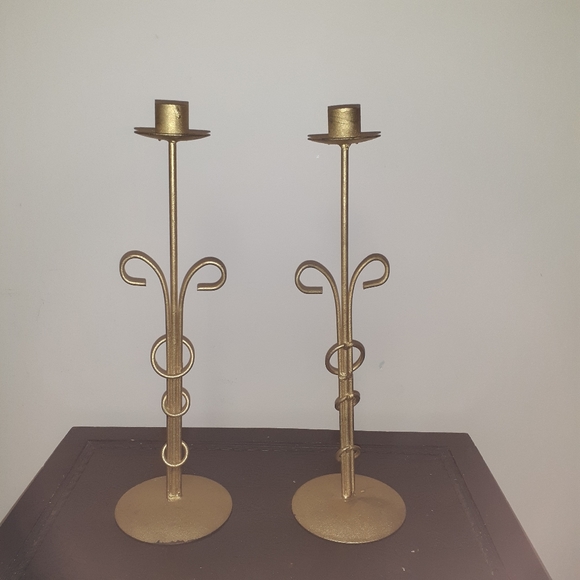 Golden/rusty  2 candle stands  14 inches - Picture 2 of 8